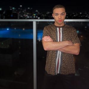 Meet your Posher, Caleb